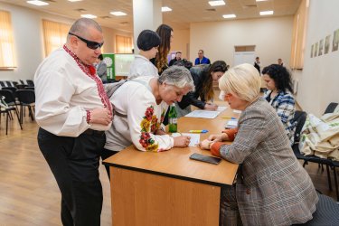 Фото 38 — В переполненном переселенцами Мукачево открыли хаб для их интеграции в общину (ФОТО)