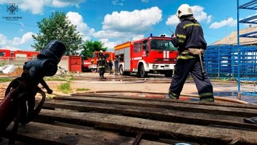 Фото 7 — Под Киевом сгорела грибная ферма (ФОТО)
