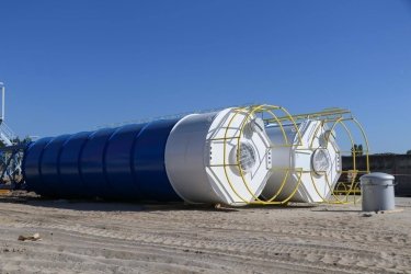 Фото 3 — На Хмельницькій АЕС триває монтаж нового бетонного заводу (ФОТО)