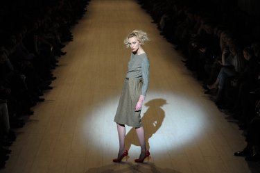 Фото 14 — UFW: Гресь угощала "Амаркордом" и новинкой — дизайном винтажной мебели