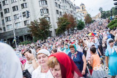 Фото 34 — "Мы сюда приехали мира просить" — как в Киеве прошел Крестный ход УПЦ МП (фото)