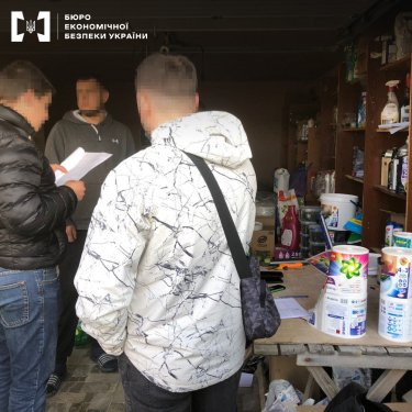 Фото 2 — БЕБ викрило на заході України ще одних виробників фальсифікованого прального порошку (ФОТО)