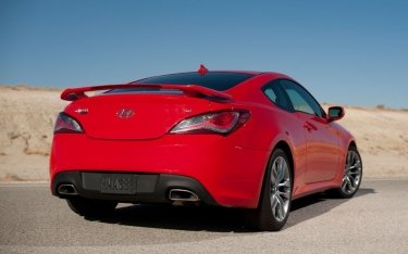 Фото 9 — Hyundai представила Genesis Coupe и Veloster Turbo в Детройте