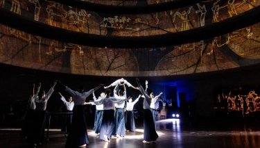 Фото 26 — Мультимедийный ритуал: "Шлях до..." Троицкого вписался в пространство Украинского дома