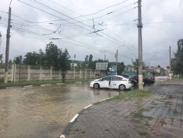 Фото 18 — Оккупированную Керчь снова подтопило из-за ливня (ФОТО, ВИДЕО)