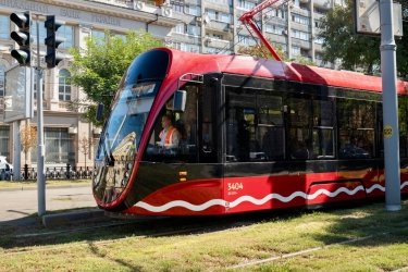 Фото 4 — У Дніпрі оновлять парк громадського транспорту за понад €21 млн