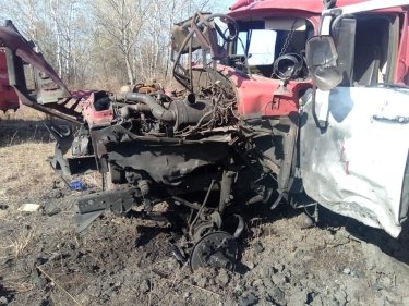 Фото 2 — В Луганской области подорвался автомобиль ГСЧС: три человека ранены (ФОТО)