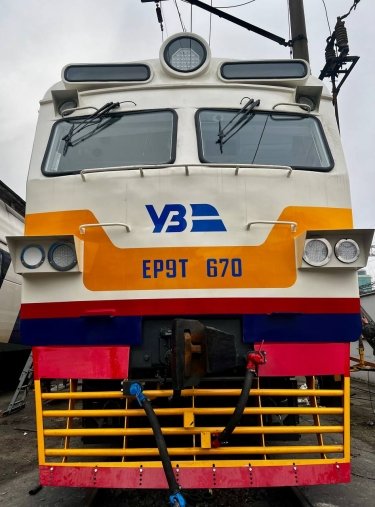 Фото 2 — "Укрзалізниця" запустила модернізований електропоїзд на Чернігівщині: що змінилося для пасажирів (ФОТО)