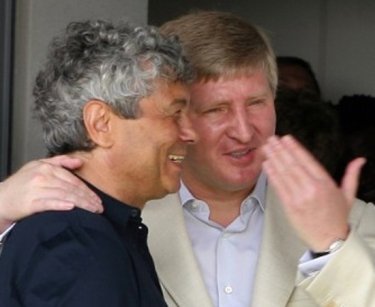 Фото 2 — Ринат Ахметов пустил слезу на открытии музея "Шахтера"