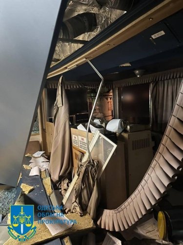 Фото 11 — Россия атаковала ракетой гражданское судно при заходе в порт в Одесской области: погиб лоцман (ФОТО)