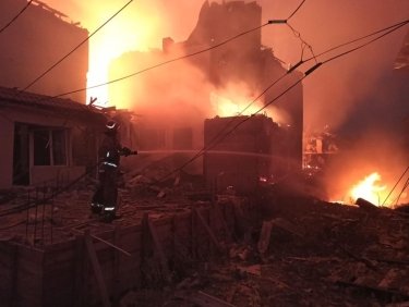 Фото 5 — РФ нанесла ракетный удар по Одесской области: есть раненые и разрушения