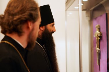Фото 2 — Около тысячи уникальных реликвий собраны в новом музее в честь 960 летия Лавры