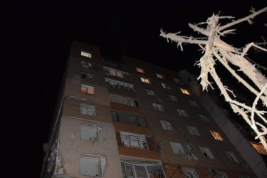 Фото 18 — В Одессе три человека погибли из-за попадания обломков дрона в многоэтажку (ФОТО, ВИДЕО)