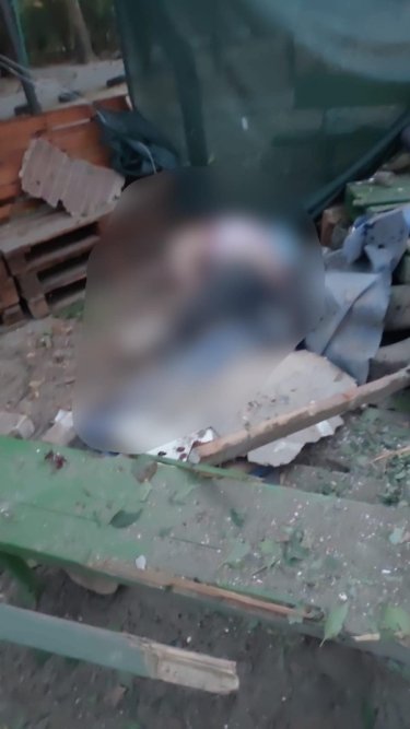 Фото 2 — Три человека погибли в результате обстрела Херсона, есть раненые (ФОТО, ВИДЕО)