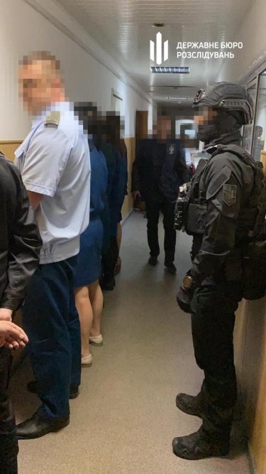 Фото 7 — Обыски на Киевской таможне: ГБР раскрыло схему занижения стоимости автомобилей из Грузии