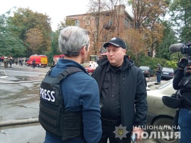 Фото 16 — Очередной обстрел Харькова вызвал пять пожаров: спасатели показали тушение крупнейшего (ФОТО, ВИДЕО)