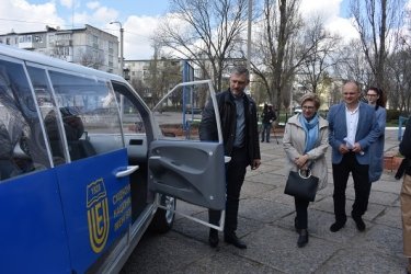 Фото 6 — В Северодонецке презентовали украинский электромобиль (ФОТО, ВИДЕО)