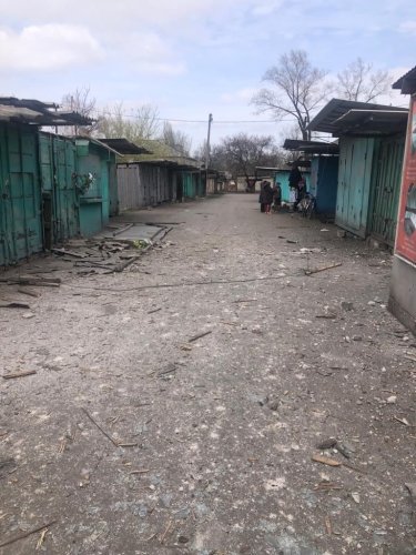 Фото 2 — Войска РФ ударили по городу в Донецкой области: 8 человек ранены (ФОТО)
