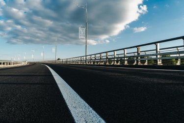 Фото 7 — У Чернігові відкрили рух новим мостом через Десну (ФОТО)