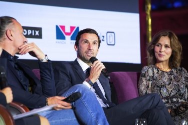 Фото 2 — За підтримки FAVBET: Екскапітан донецького "Шахтаря" Дарійо Срна представив довгоочікувану автобіографію
