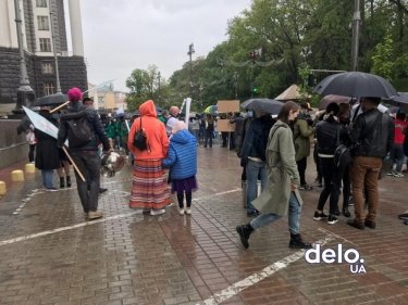 Фото 8 — "Хватит издеваться!": у Кабмина требуют открыть бары и рестораны (ФОТО, ВИДЕО)