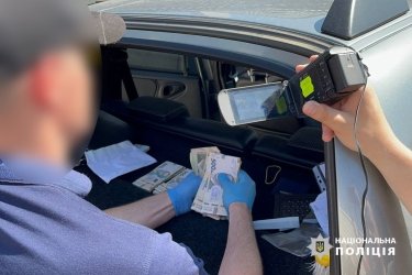 Фото 2 — Функционеров карьера "Укрзализныци" в Черкасской области поймали на продаже добытой породы "налево" (ФОТО, ВИДЕО)