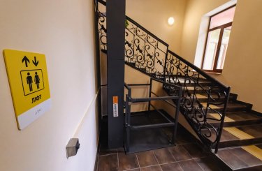 Фото 7 — В переполненном переселенцами Мукачево открыли хаб для их интеграции в общину (ФОТО)