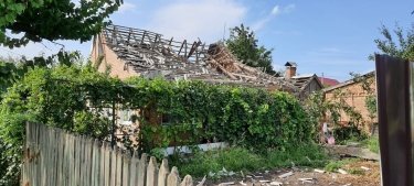 Фото 4 — Российская армия снова обстреляла из "Градов" жилые кварталы Никополя (ФОТО)