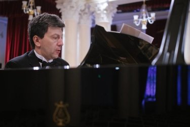 Фото 7 — Фестиваль высокого искусства Bouquet Kiev Stage открылся мировой премьерой Сильвестрова