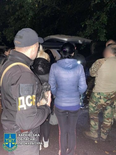 Фото 8 — В Харькове поймали банду разбойников, устроившую ограбление под видом СБУ: у них нашли арсенал оружия
