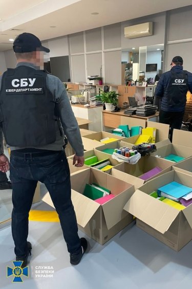 Фото 6 — На Подольском мосту хотели украсть 3 млрд грн: СБУ обыскала теневой офис подрядчиков