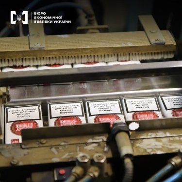 Фото 8 — Цех под прикрытием свинофермы: в Киевской области разоблачили нелегальную табачную "фабрику" (ФОТО, ВИДЕО)