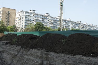 Фото 3 — В Киеве в зеленой зоне строят дорогу в обход Генплана