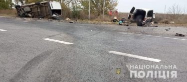Фото 2 — ДТП под Одессой: в Белгород-Днестровском районе столкнулись два микроавтобуса (ФОТО)