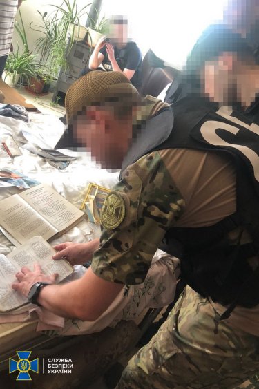 Фото 6 — СБУ разоблачила еще трех вражеских пропагандистов: призывали "косить" от призыва и поднять флаг РФ над Хортицей