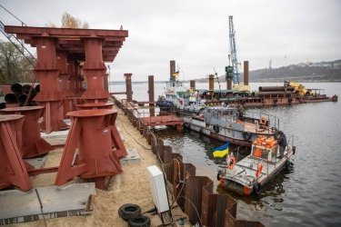 протиаварійні роботи на мосту Метро