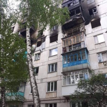 Фото 2 — За сутки оккупанты разрушили 12 многоэтажек в Северодонецке: есть погибшие и раненые