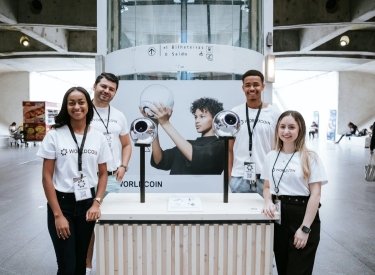 Фото 2 — Проблемный Worldcoin. Как основная "фишка" проекта создала ему препятствия во многих странах мира