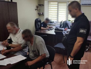 Фото 7 — В Харьковской области поймали полицейского, несколько месяцев обворовывавшего с подельниками агропредприятие (ФОТО)