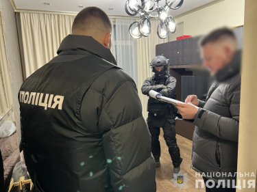 Фото 2 — Вели бизнес под оккупацией и финансировали бюджет РФ: разоблачены экснардеп и его сыновья