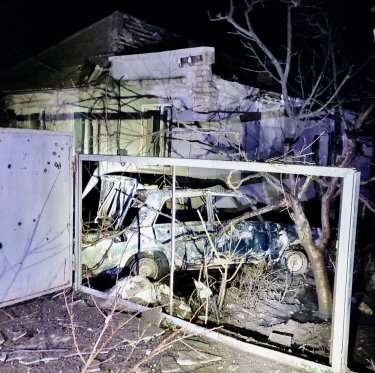 Фото 2 — Оккупанты обстреляли Никопольский район: повреждены дома и электросети