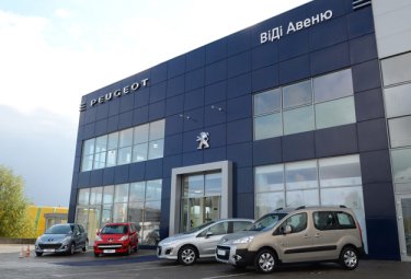 Фото 2 — Новый официальный дилерский центр Peugeot "ВиДи Авеню" в Киеве