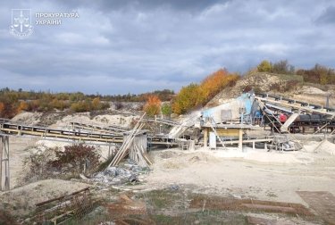 Фото 4 — На Хмельниччині директор кар’єра незаконно видобув вапняку на сотні мільйонів