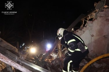 Фото 3 — Оккупанты ударили по жилой инфраструктуре в центре Харькова
