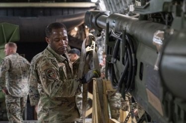 Фото 5 — США відправили в Україну нову партію гаубиць M777 (ФОТО, ВІДЕО)