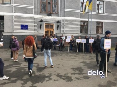 Фото 2 — "Спасите жизни!": в Киеве активисты провели митинг за легализацию конопли (ФОТО, ВИДЕО)