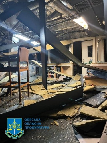 Фото 12 — Россия атаковала ракетой гражданское судно при заходе в порт в Одесской области: погиб лоцман (ФОТО)