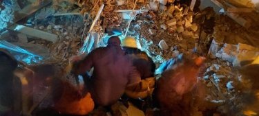 Фото 2 — Российские военные нанесли удар по Житомиру: разрушены несколько домов, повреждена больница, также есть погибшие