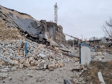 Фото 10 — На центр Берислава сбросили авиабомбу, из-за ракеты в Краматорске погиб человек: какая ситуация в регионах