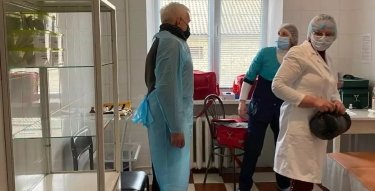 Фото 4 — В Украине началась вакцинация препаратом американской компании Pfizer (ФОТО, ВИДЕО)